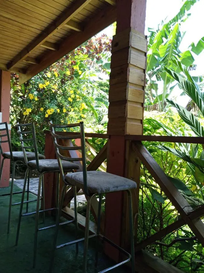 רוזו Berkey'S Jungle Paradise בית נופש